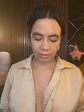 Snapshot of ValentinaEliot chatting on 02-03-26, 02:53 ValentinaEliot online show from 02-03-26, 02:53