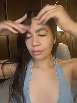 Snapshot of ValentinaEliot chatting on 02-03-26, 02:22 ValentinaEliot online show from 02-03-26, 02:22