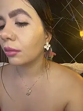 Snapshot of ValentinaEliot chatting on 02-04-26, 02:34 ValentinaEliot online show from 02-04-26, 02:34