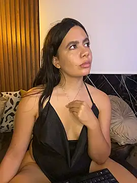 Snapshot of ValentinaEliot chatting on 02-08-26, 03:32 ValentinaEliot online show from 02-08-26, 03:32