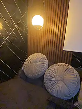 Snapshot of ValentinaEliot chatting on 02-12-26, 10:21 ValentinaEliot online show from 02-12-26, 10:21