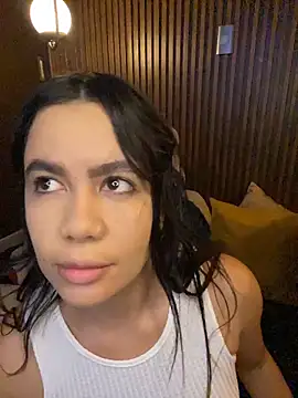 Snapshot of ValentinaEliot chatting on 02-24-26, 12:58 ValentinaEliot online show from 02-24-26, 12:58