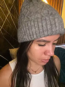 Snapshot of ValentinaEliot chatting on 04-01-26, 01:41 ValentinaEliot online show from 04-01-26, 01:41