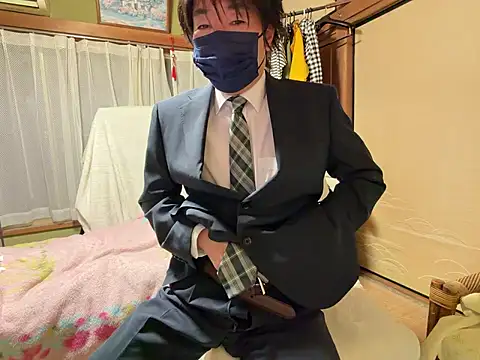 Snapshot of Hirokazu_12 chatting on 02-09-26, 10:41 Hirokazu 12 online show from 02-09-26, 10:41