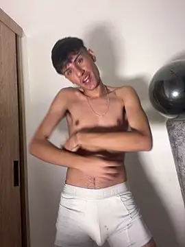 Snapshot of Andycillo chatting on 03-15-26, 04:29 Andycillo online show from 03-15-26, 04:29