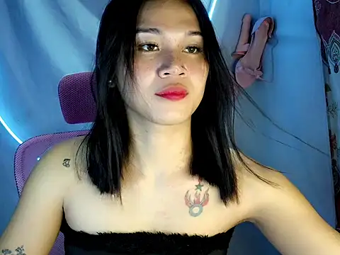 Snapshot of bombely_69 chatting on 03-24-26, 02:44 bombely 69 online show from 03-24-26, 02:44