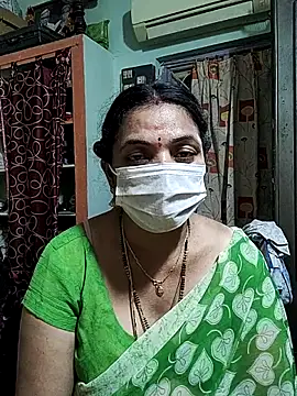 Snapshot of bhavyasri_55 chatting on 12-22-25, 11:51 bhavyasri 55 online show from 12-22-25, 11:51