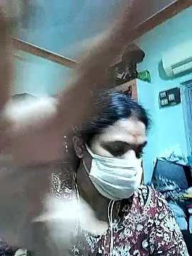 Snapshot of bhavyasri_55 chatting on 01-14-26, 04:01 bhavyasri 55 online show from 01-14-26, 04:01