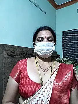 Snapshot of bhavyasri_55 chatting on 02-21-26, 11:55 bhavyasri 55 online show from 02-21-26, 11:55