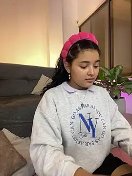 Snapshot of ladulcemary_ chatting on 01-16-26, 07:07 ladulcemary online show from 01-16-26, 07:07