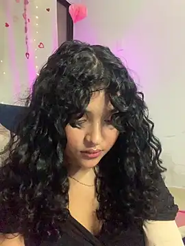 Snapshot of ladulcemary_ chatting on 02-13-26, 05:09 ladulcemary online show from 02-13-26, 05:09