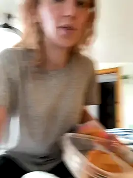 Snapshot of CelestialRuby chatting on 09-27-25, 03:39 CelestialRuby online show from 09-27-25, 03:39