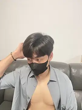 Snapshot of kimze7 chatting on 12-18-25, 02:56 kimze7 online show from 12-18-25, 02:56