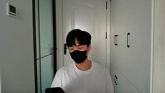 Snapshot of kimze7 chatting on 01-09-26, 08:17 kimze7 online show from 01-09-26, 08:17