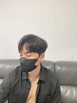 Snapshot of kimze7 chatting on 01-17-26, 01:49 kimze7 online show from 01-17-26, 01:49