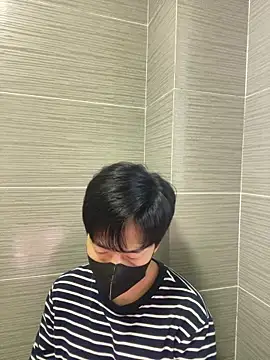 kimze7 online show from 04-12-26, 10:59