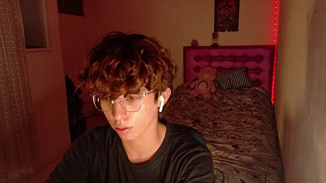 Snapshot of Dani_Dancer chatting on 01-09-26, 12:13 Dani Dancer online show from 01-09-26, 12:13