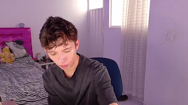 Snapshot of Dani_Dancer chatting on 02-27-26, 07:03 Dani Dancer online show from 02-27-26, 07:03