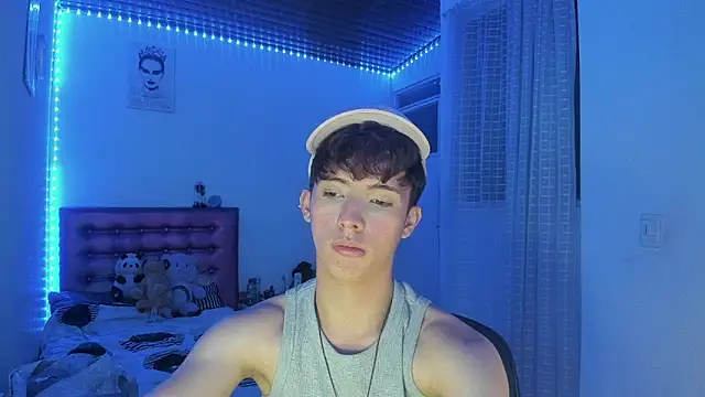 Snapshot of Dani_Dancer chatting on 03-17-26, 12:26 Dani Dancer online show from 03-17-26, 12:26