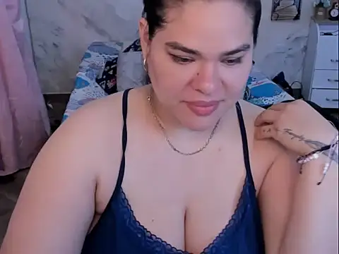 NinaFuentes2X online show from 05-08-26, 04:40