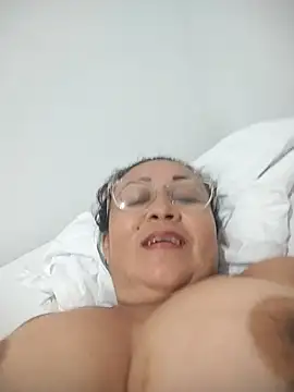 Nini Love  online show from 02-05-26, 08:08