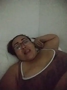 Nini Love  online show from 02-25-26, 02:21