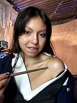 Snapshot of Princess_elia chatting on 02-07-26, 10:46 Princess elia online show from 02-07-26, 10:46