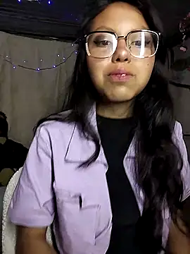 Snapshot of Princess_elia chatting on 03-10-26, 11:43 Princess elia online show from 03-10-26, 11:43