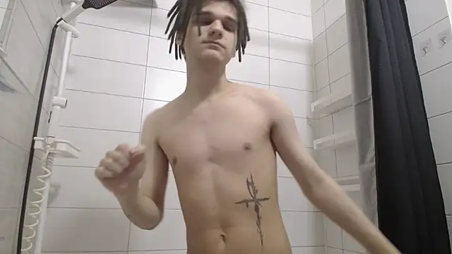 Snapshot of PeachTree chatting on 01-13-26, 07:35 PeachTree online show from 01-13-26, 07:35