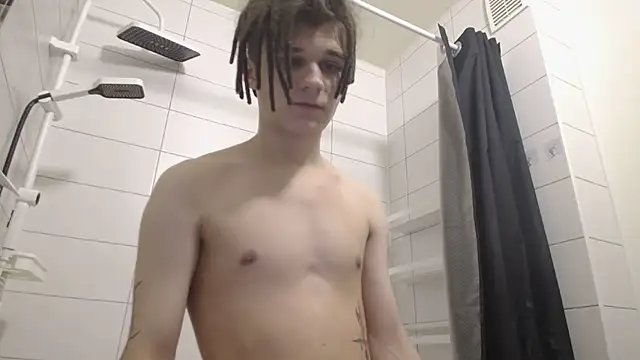 Snapshot of PeachTree chatting on 02-23-26, 03:26 PeachTree online show from 02-23-26, 03:26