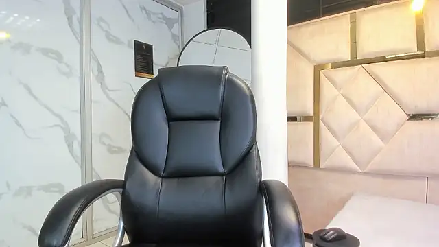 IssysLeBlanc online show from 01-17-26, 03:44