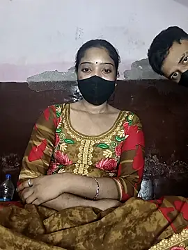 couplegk71 online show from 02-11-26, 02:44