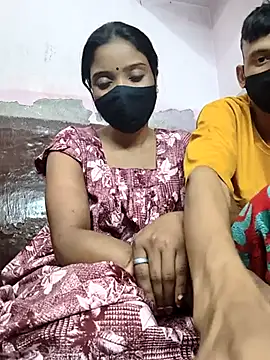 couplegk71 online show from 02-12-26, 03:29