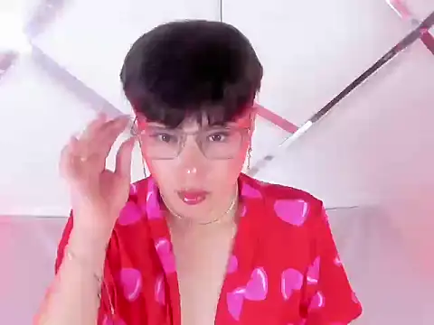 Snapshot of LyamMarven01 chatting on 12-21-25, 05:14 LyamMarven01 online show from 12-21-25, 05:14