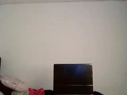 Mia 352 online show from 04-30-26, 01:56