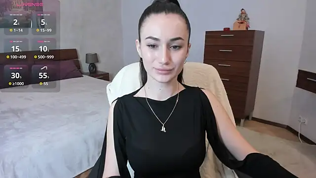 Snapshot of MiraaLes chatting on 02-17-26, 02:13 MiraaLes online show from 02-17-26, 02:13