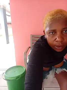 Snapshot of SexyMbali_01 chatting on 12-14-25, 08:09 SexyMbali 01 online show from 12-14-25, 08:09