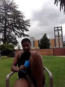 Snapshot of SexyMbali_01 chatting on 02-23-26, 11:07 SexyMbali 01 online show from 02-23-26, 11:07