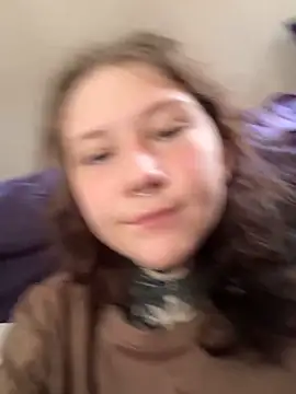 Snapshot of FionaMurr chatting on 12-19-25, 03:46 FionaMurr online show from 12-19-25, 03:46