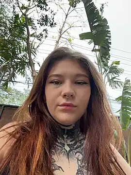 Snapshot of FionaMurr chatting on 02-25-26, 05:06 FionaMurr online show from 02-25-26, 05:06