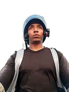 Snapshot of Andreskelly chatting on 02-14-26, 11:40 Andreskelly online show from 02-14-26, 11:40