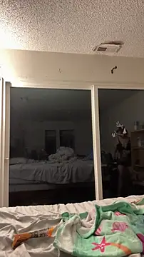 Snapshot of Lenaravenswood chatting on 01-10-26, 08:27 Lenaravenswood online show from 01-10-26, 08:27