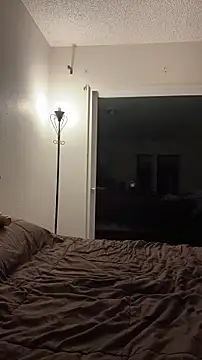 Snapshot of Lenaravenswood chatting on 01-17-26, 08:19 Lenaravenswood online show from 01-17-26, 08:19