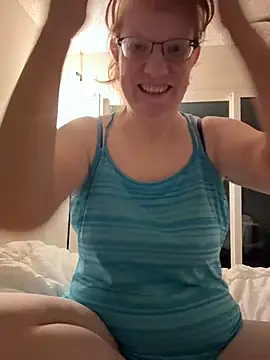 Snapshot of Lenaravenswood chatting on 02-02-26, 09:08 Lenaravenswood online show from 02-02-26, 09:08