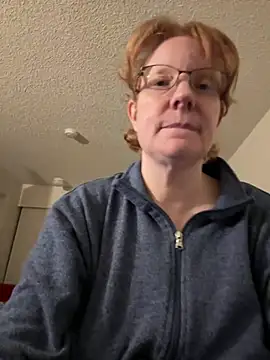 Snapshot of Lenaravenswood chatting on 03-10-26, 05:56 Lenaravenswood online show from 03-10-26, 05:56