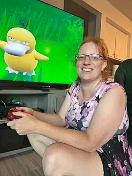 Lenaravenswood online show from 07-17-26, 03:02