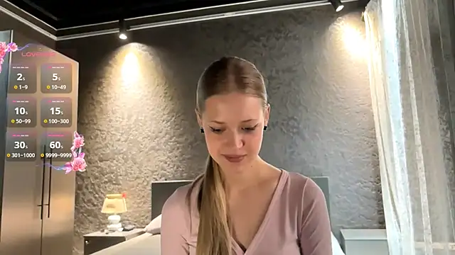 ZaidaSchwarten online show from 07-23-26, 07:06