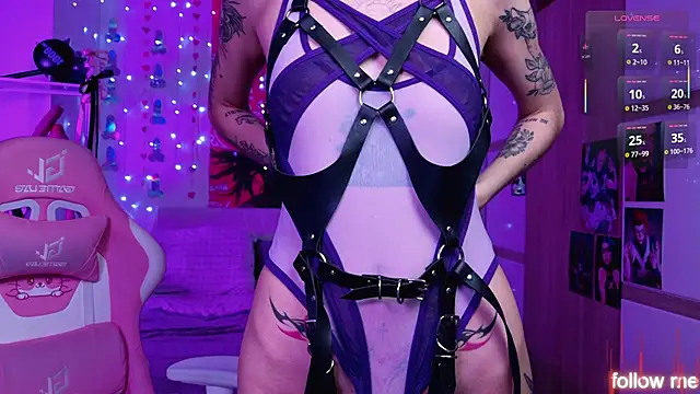 Snapshot of LeylaNoir_02 chatting on 02-09-26, 03:49 LeylaNoir 02 online show from 02-09-26, 03:49