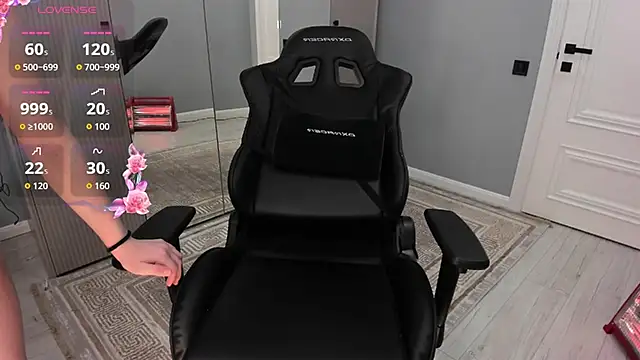 Snapshot of lovelymikky chatting on 02-28-26, 03:18 lovelymikky online show from 02-28-26, 03:18