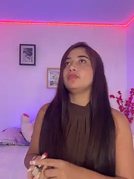 Snapshot of Aurora_Dolce chatting on 03-06-26, 02:52 Aurora Dolce online show from 03-06-26, 02:52